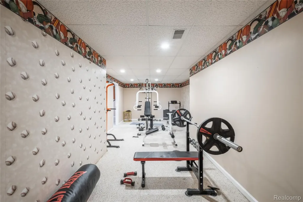 5098 Harvest Lane Vienna Charter Township MI 48420