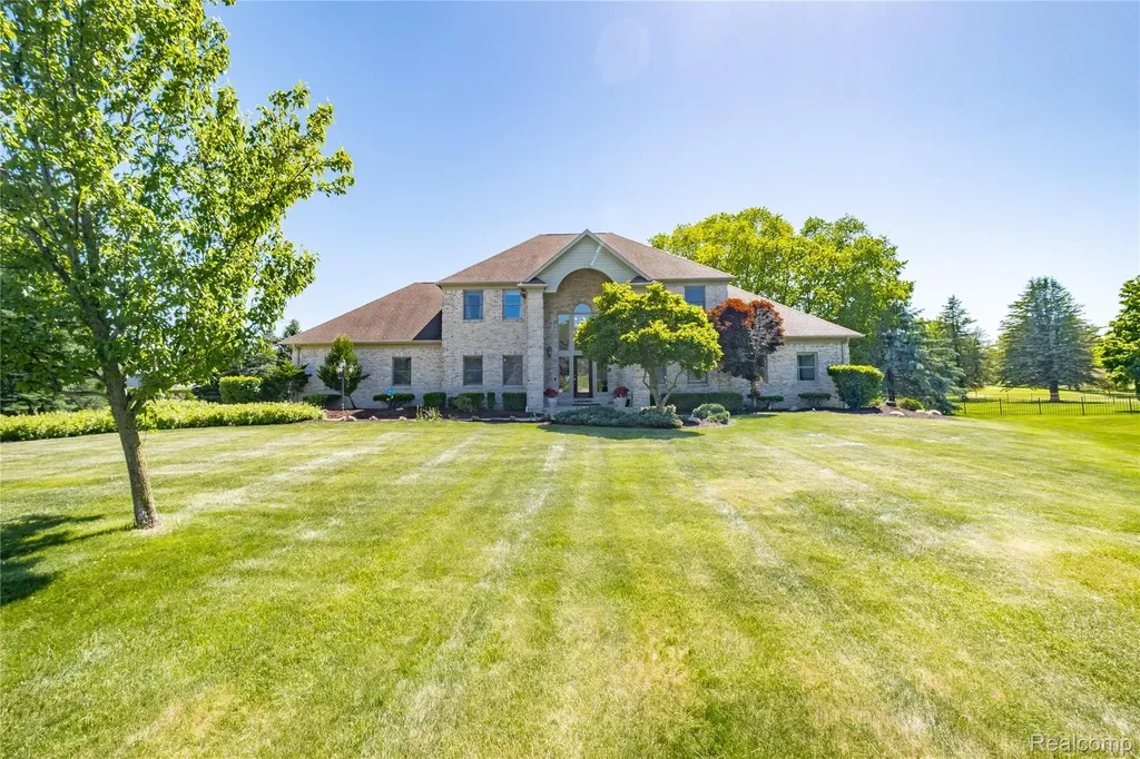 5098 Harvest Lane Vienna Charter Township MI 48420