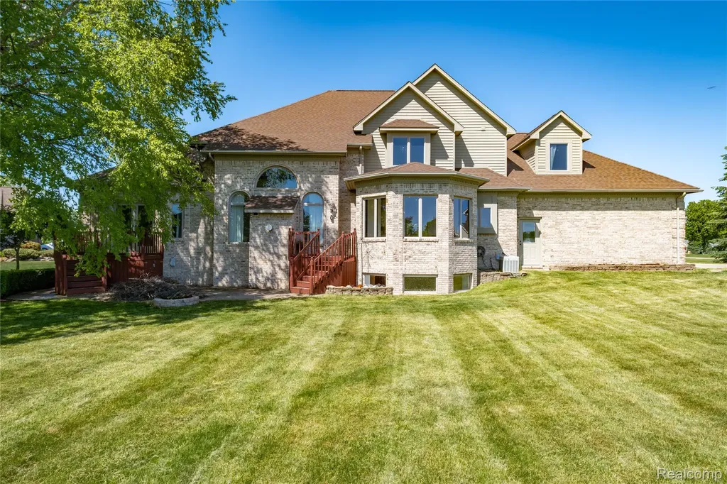 5098 Harvest Lane Vienna Charter Township MI 48420