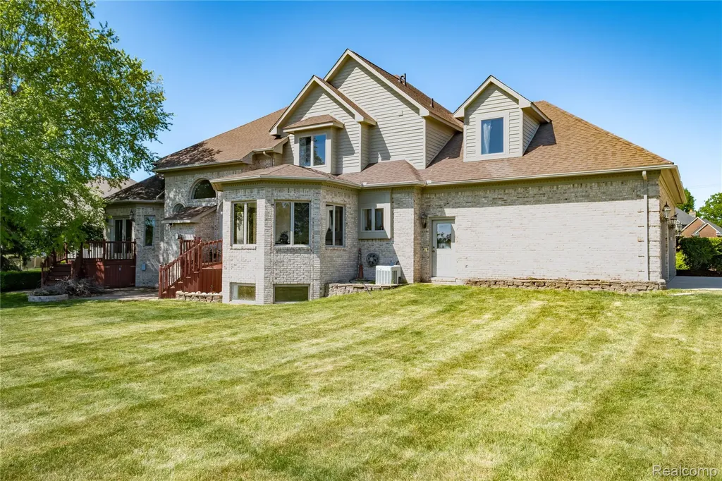 5098 Harvest Lane Vienna Charter Township MI 48420