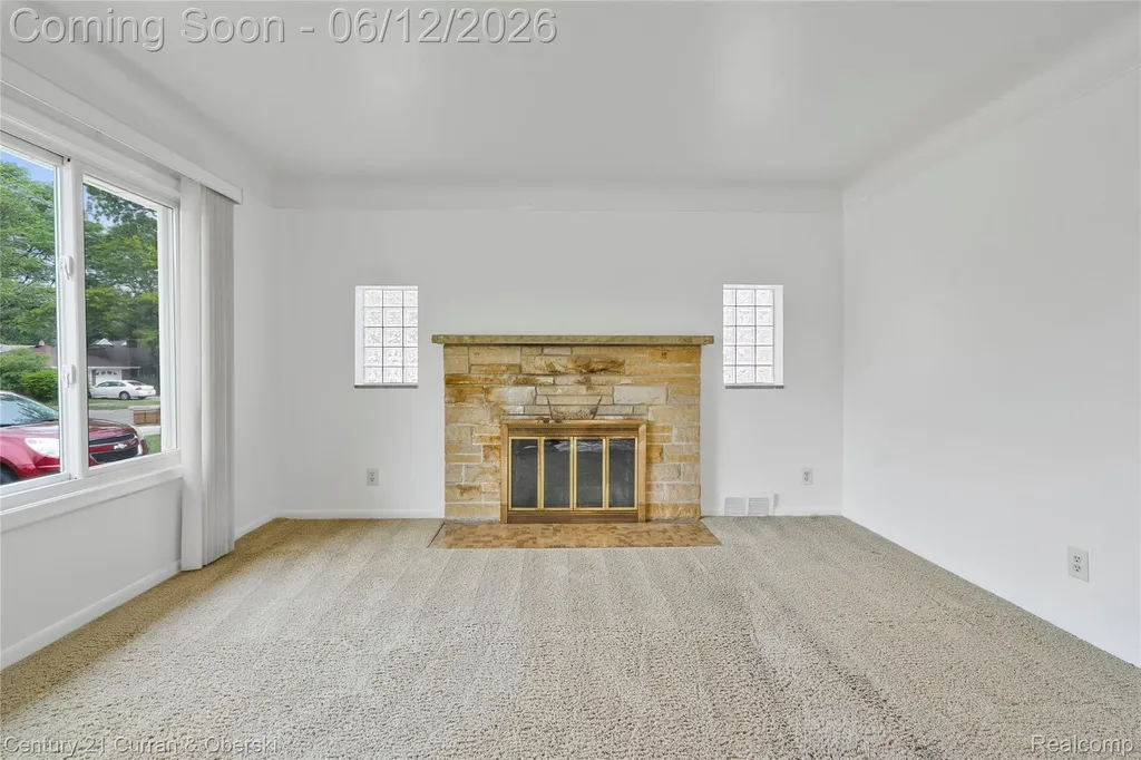 7602 Highview Street Dearborn Heights City MI 48127