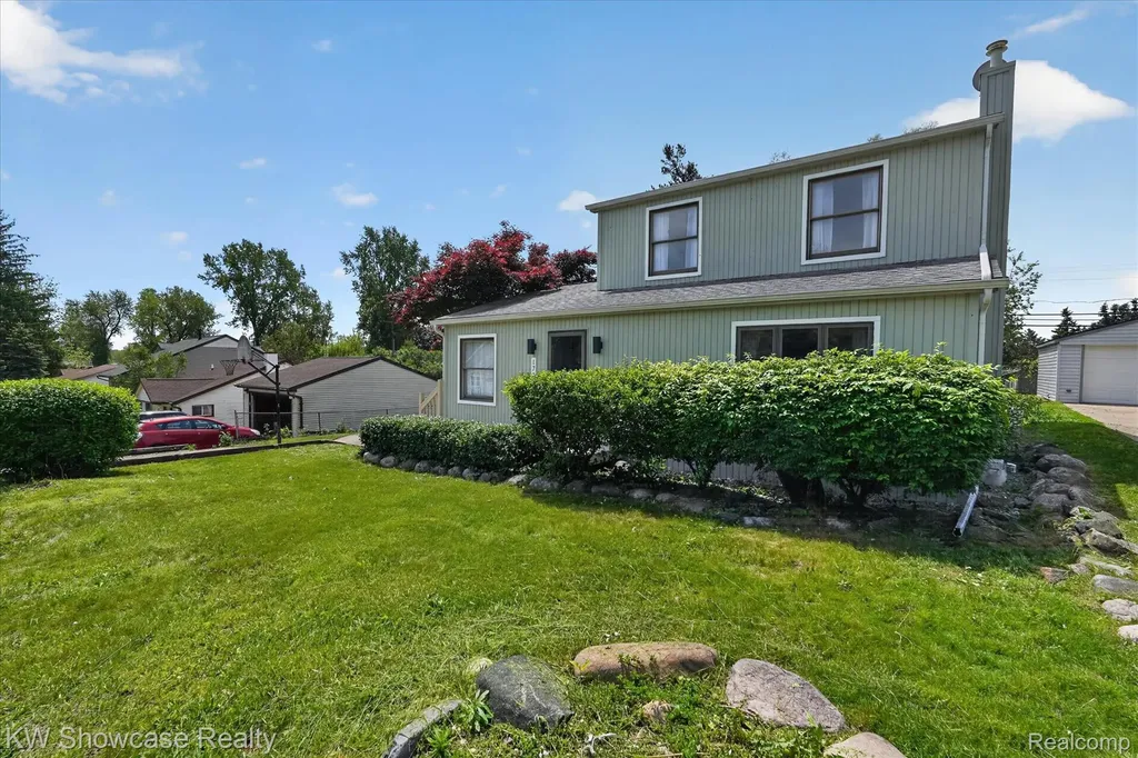173 Pickford Street Novi City MI 48377