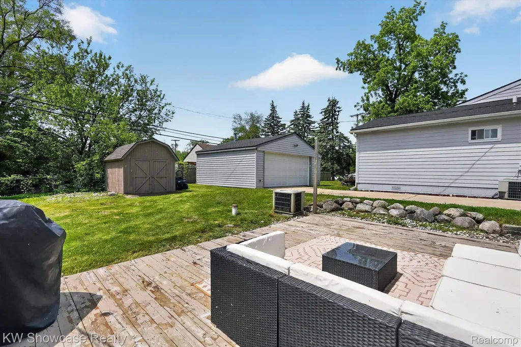 173 Pickford Street Novi City MI 48377