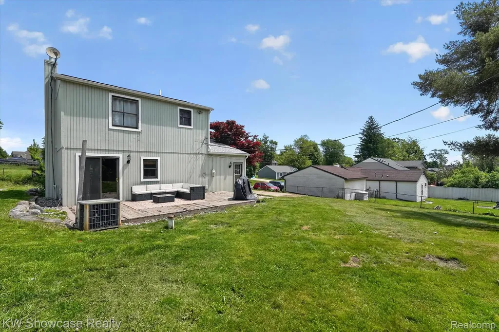 173 Pickford Street Novi City MI 48377