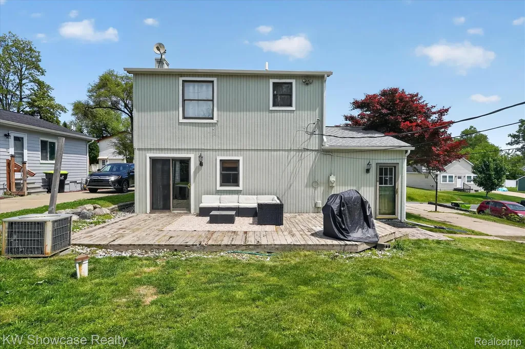 173 Pickford Street Novi City MI 48377