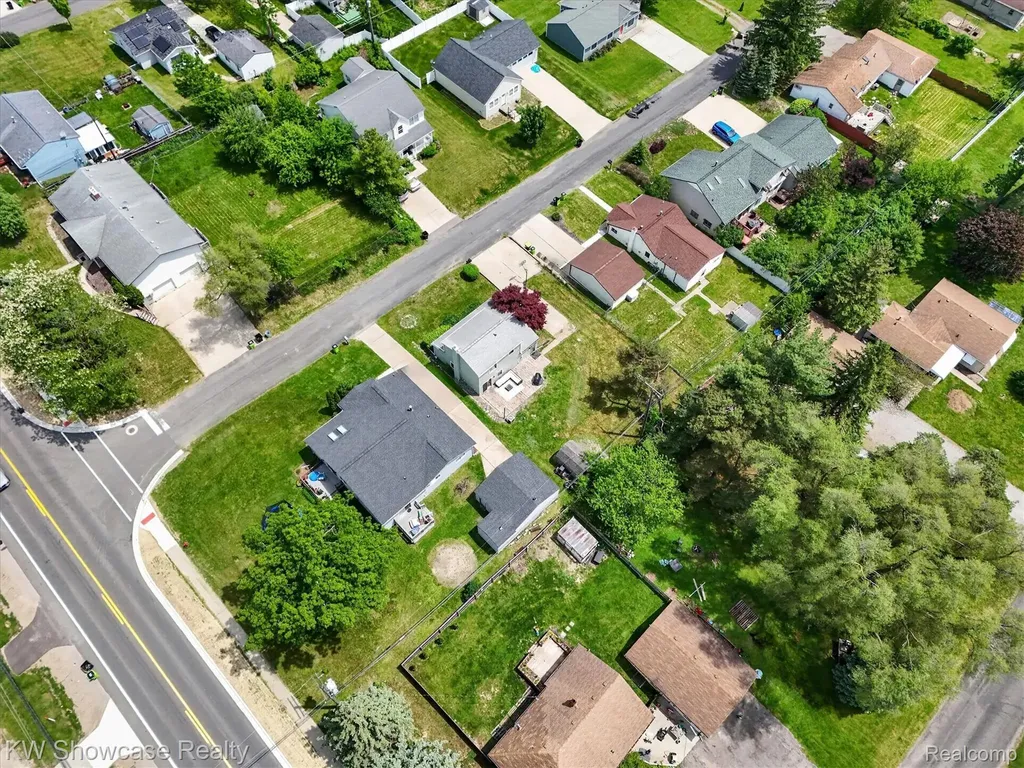 173 Pickford Street Novi City MI 48377