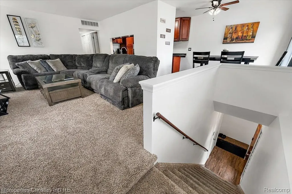 35164 N Bay Circle Harrison Charter Township MI 48045