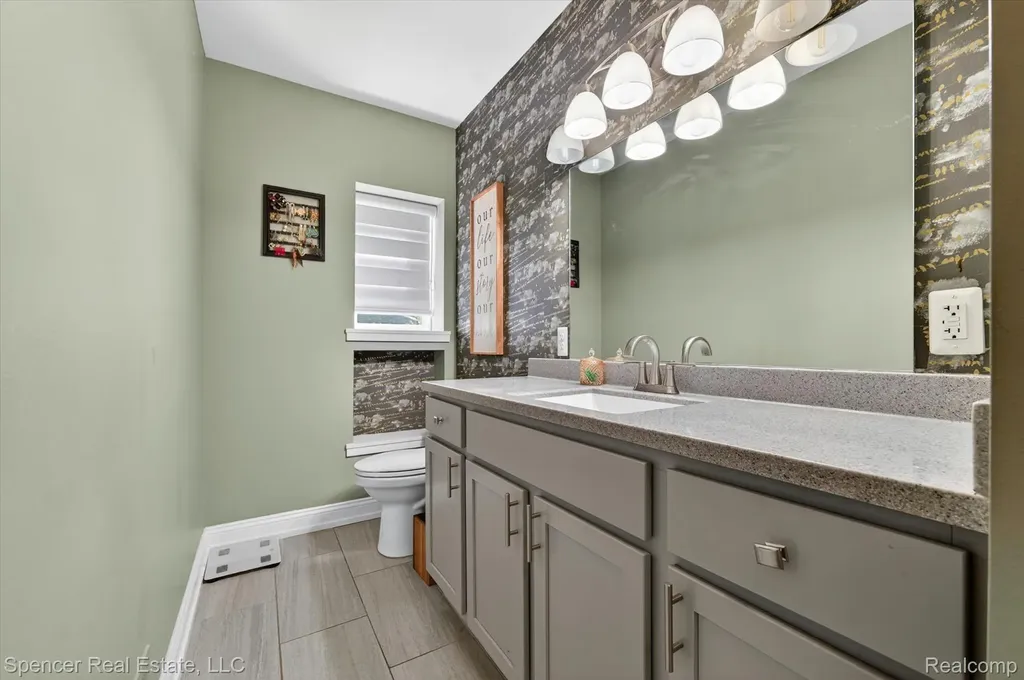 6415 Sunnydale Road Independence Charter Township MI 48346