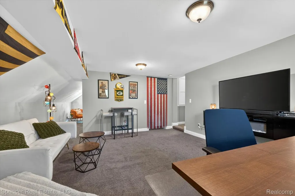 6415 Sunnydale Road Independence Charter Township MI 48346