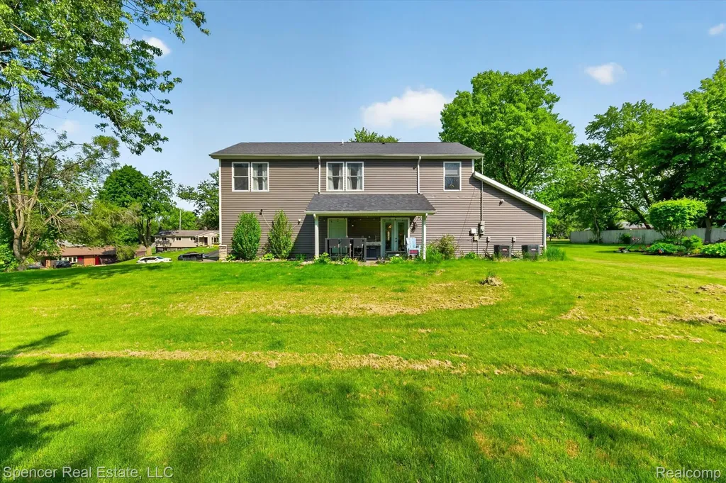 6415 Sunnydale Road Independence Charter Township MI 48346