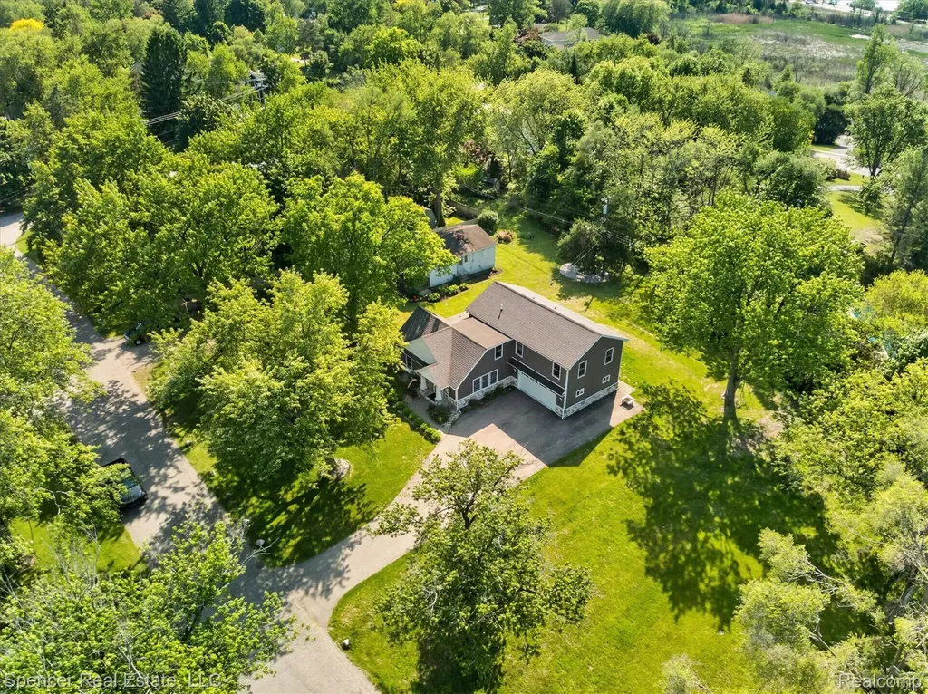 6415 Sunnydale Road Independence Charter Township MI 48346