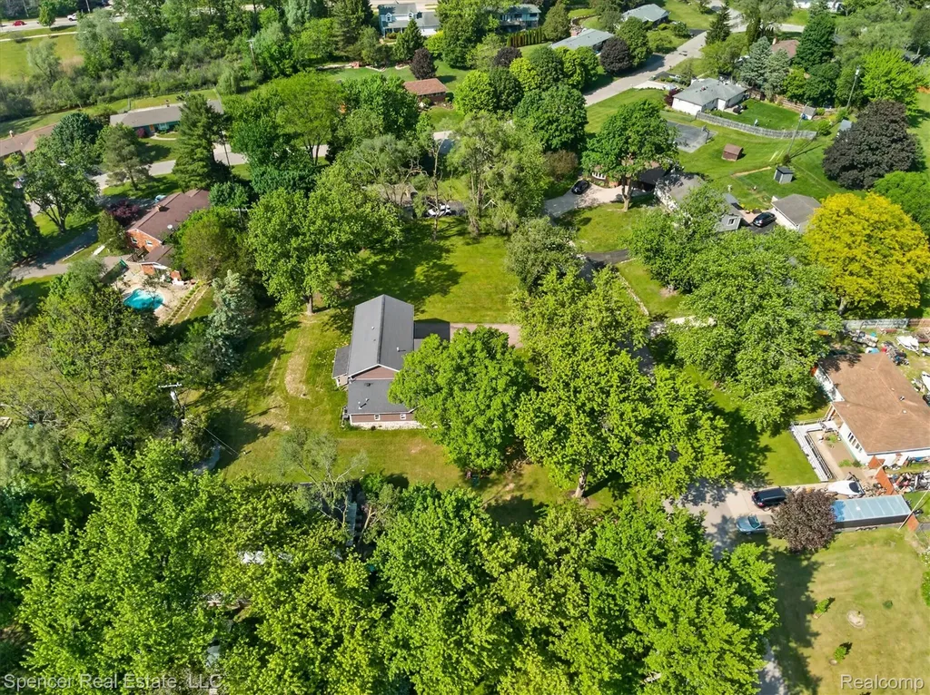 6415 Sunnydale Road Independence Charter Township MI 48346