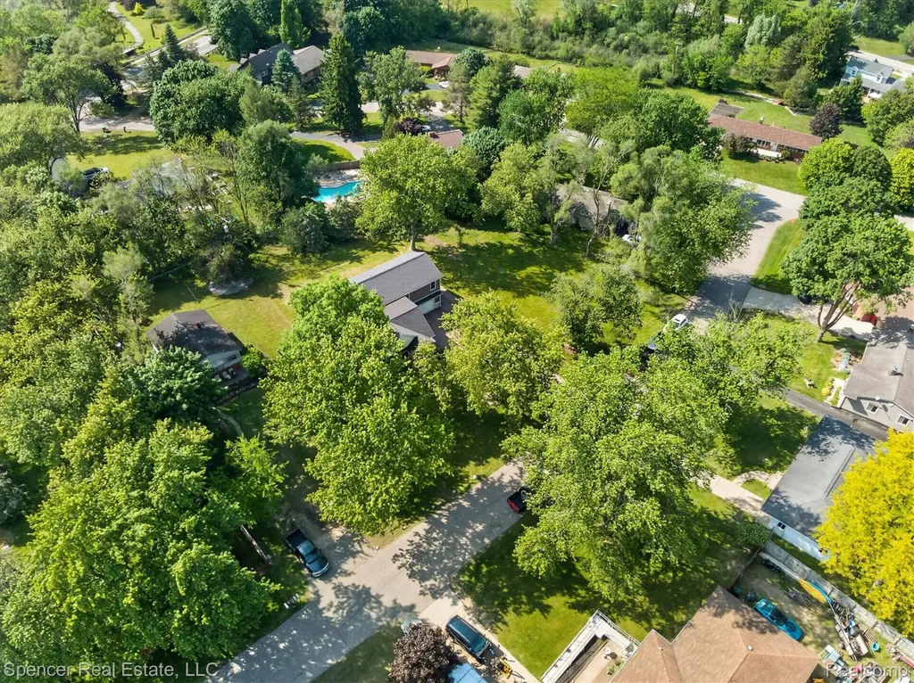 6415 Sunnydale Road Independence Charter Township MI 48346