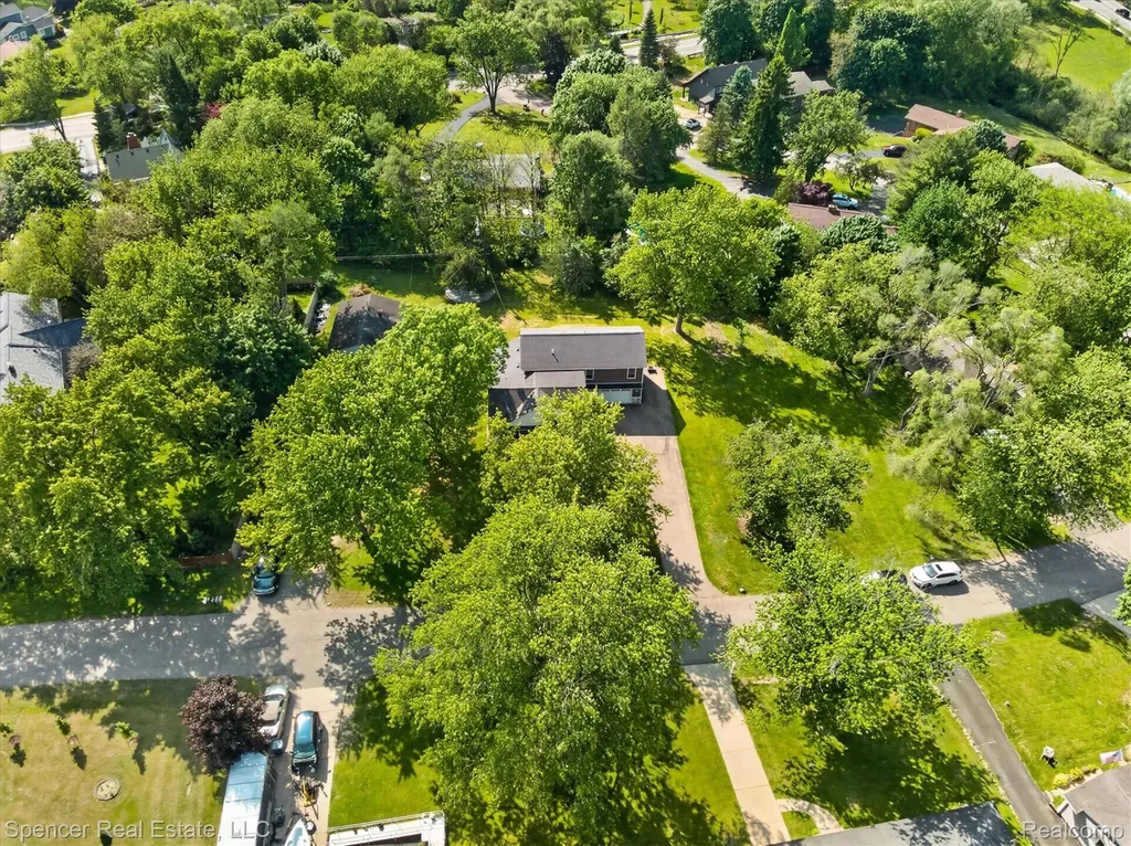 6415 Sunnydale Road Independence Charter Township MI 48346