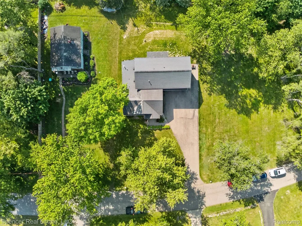 6415 Sunnydale Road Independence Charter Township MI 48346