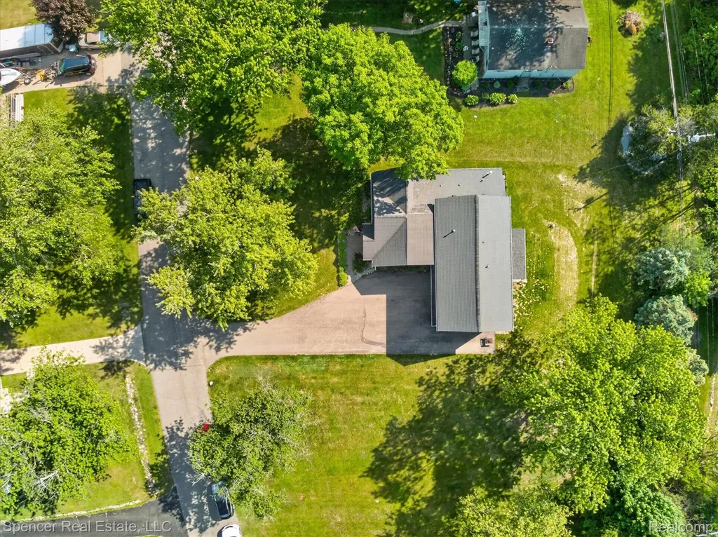 6415 Sunnydale Road Independence Charter Township MI 48346