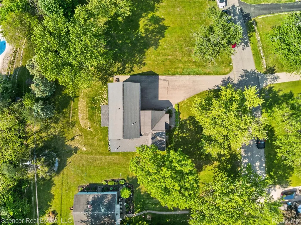 6415 Sunnydale Road Independence Charter Township MI 48346