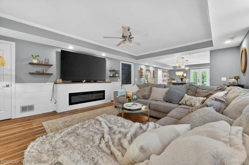 6415 Sunnydale Road Independence Charter Township MI 48346