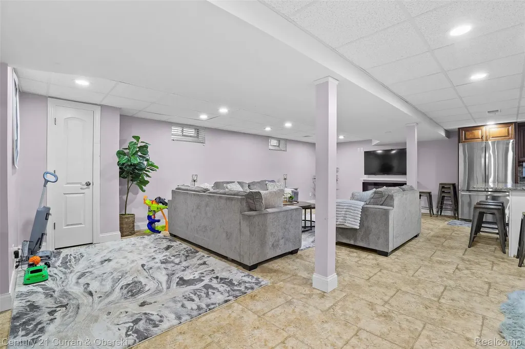 6446 Oakman Boulevard Dearborn City MI 48126