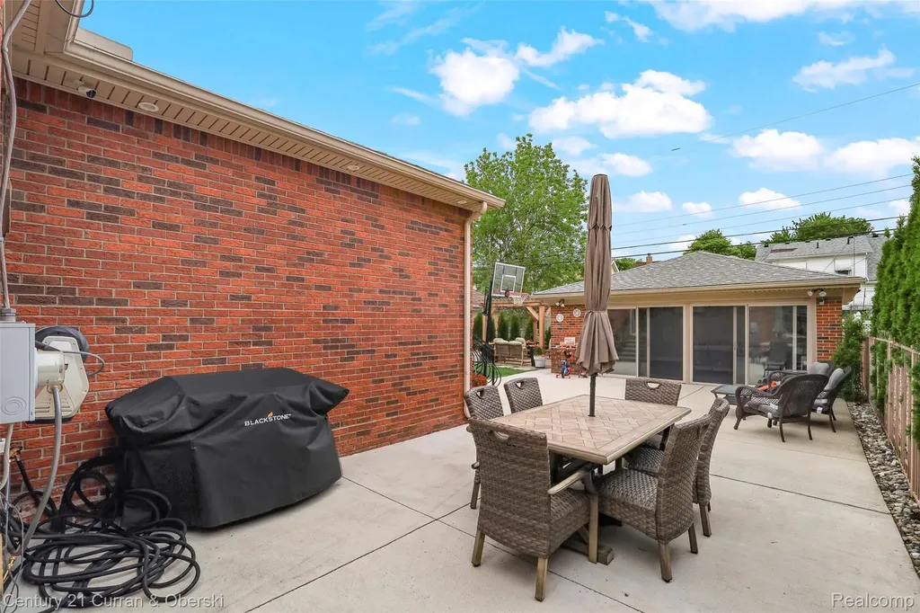 6446 Oakman Boulevard Dearborn City MI 48126