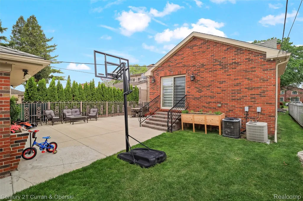 6446 Oakman Boulevard Dearborn City MI 48126