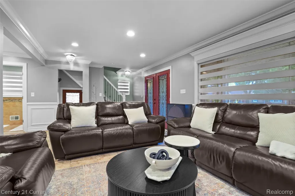 6446 Oakman Boulevard Dearborn City MI 48126