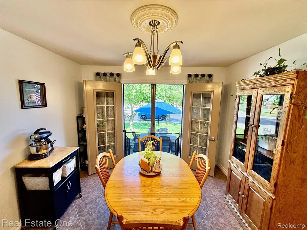 51063 Paxton Drive Chesterfield Township MI 48051