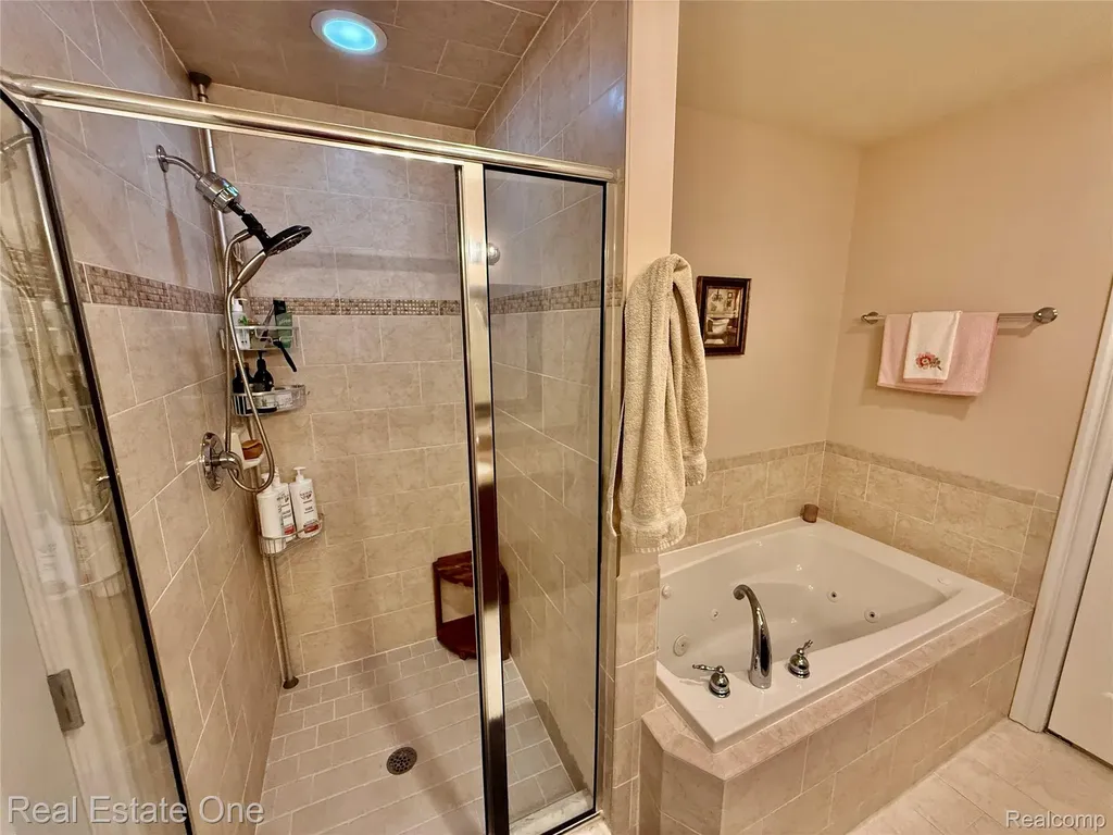 51063 Paxton Drive Chesterfield Township MI 48051