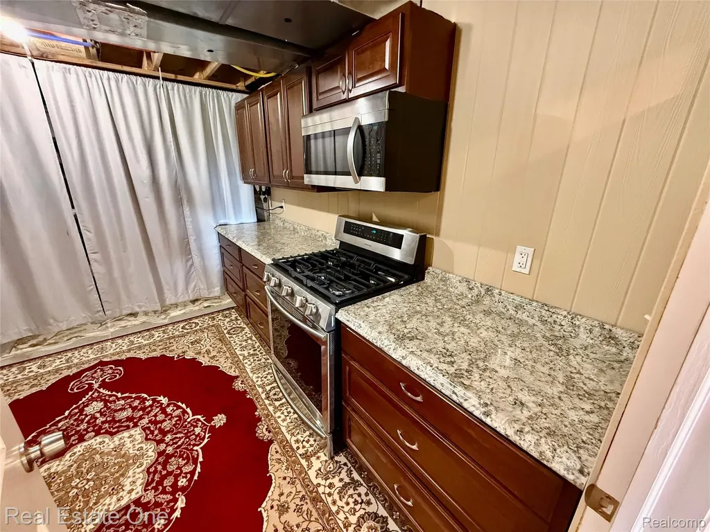 51063 Paxton Drive Chesterfield Township MI 48051