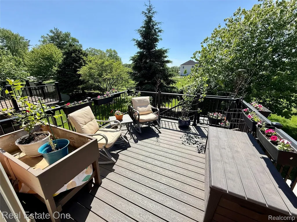 51063 Paxton Drive Chesterfield Township MI 48051