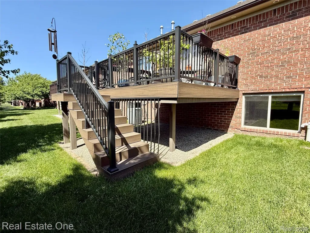 51063 Paxton Drive Chesterfield Township MI 48051