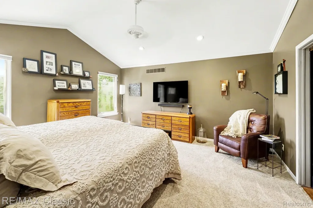 54853 Walnut Drive Lyon Charter Township MI 48165