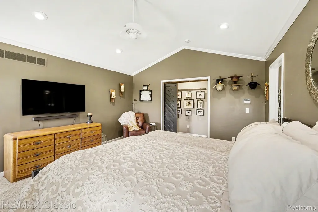 54853 Walnut Drive Lyon Charter Township MI 48165