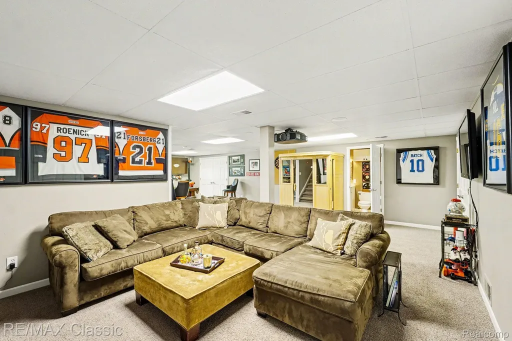 54853 Walnut Drive Lyon Charter Township MI 48165