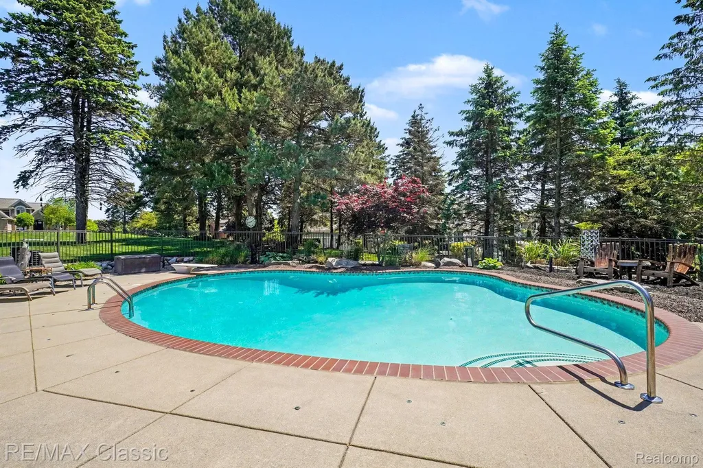 54853 Walnut Drive Lyon Charter Township MI 48165