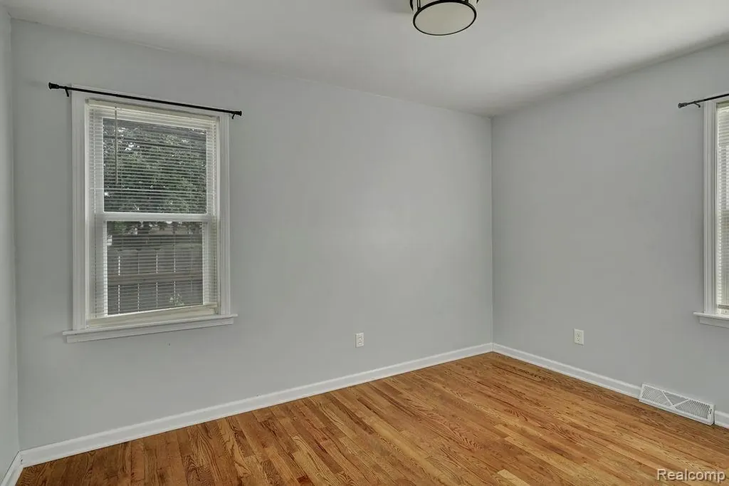 1029 Cora Street Wyandotte City MI 48192