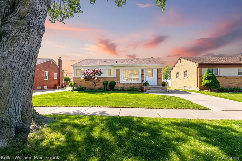 21530 Willow Wisp Street St. Clair Shores City MI 48082