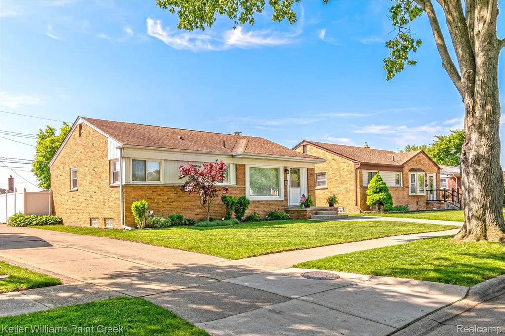 21530 Willow Wisp Street St. Clair Shores City MI 48082