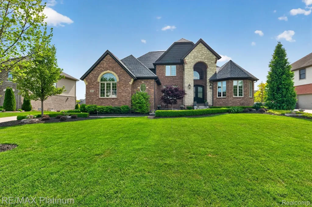 Green Oak Township MI, 10653 Stoney Point Drive