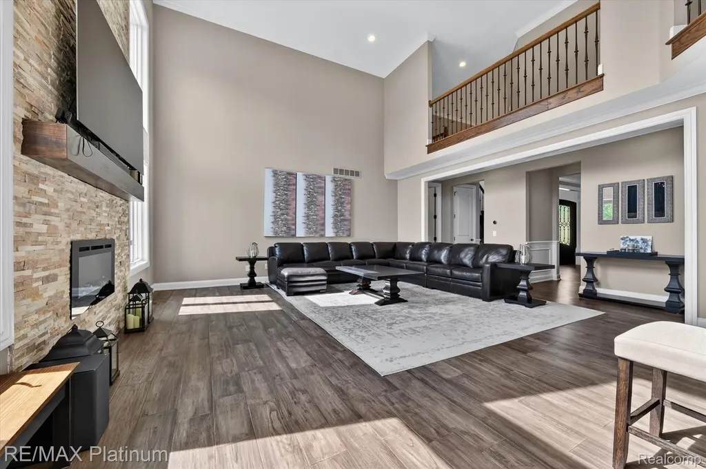 10653 Stoney Point Drive Green Oak Township MI 48178
