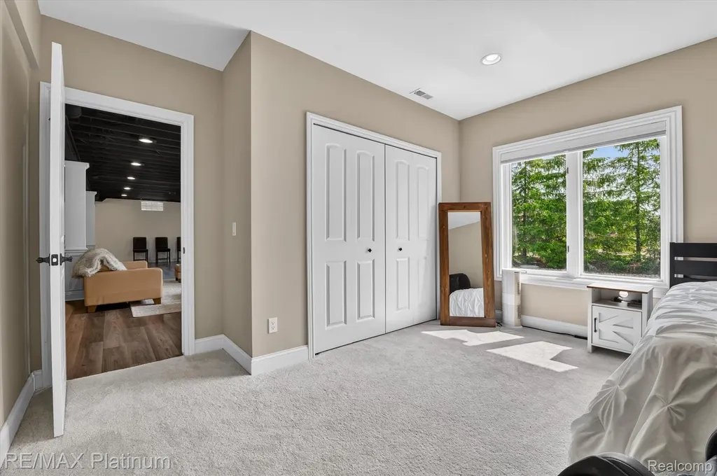 10653 Stoney Point Drive Green Oak Township MI 48178