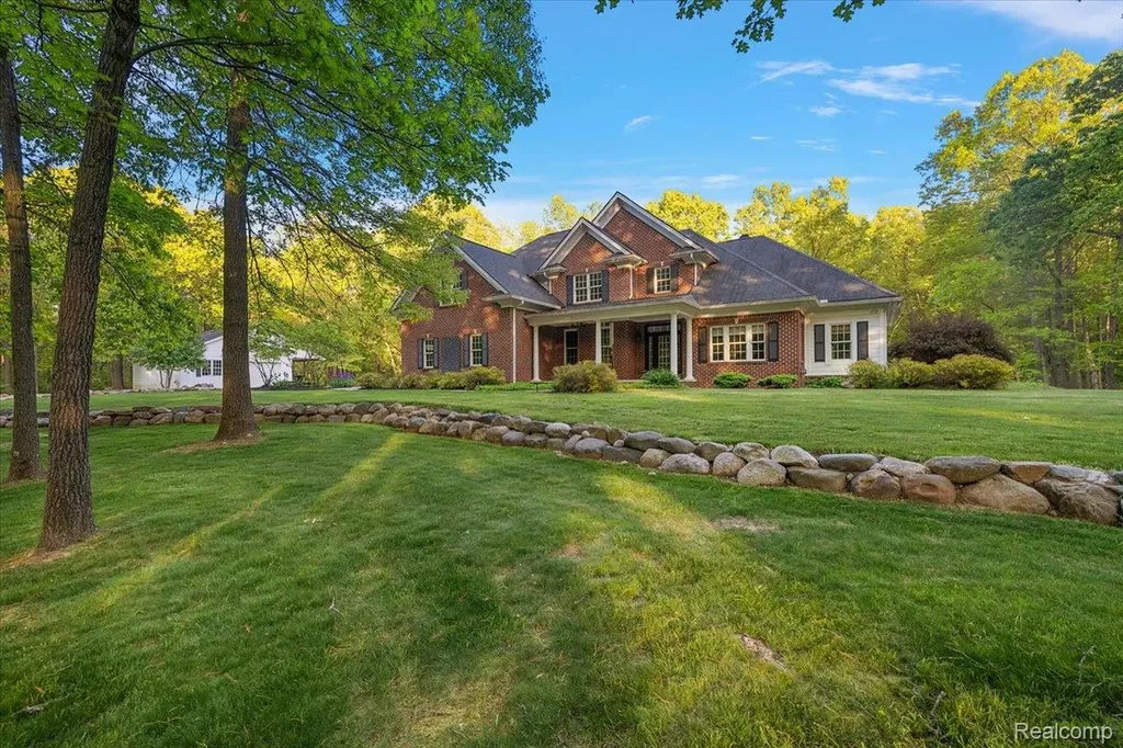500 Hawk High Hill Road Metamora Township MI 48455