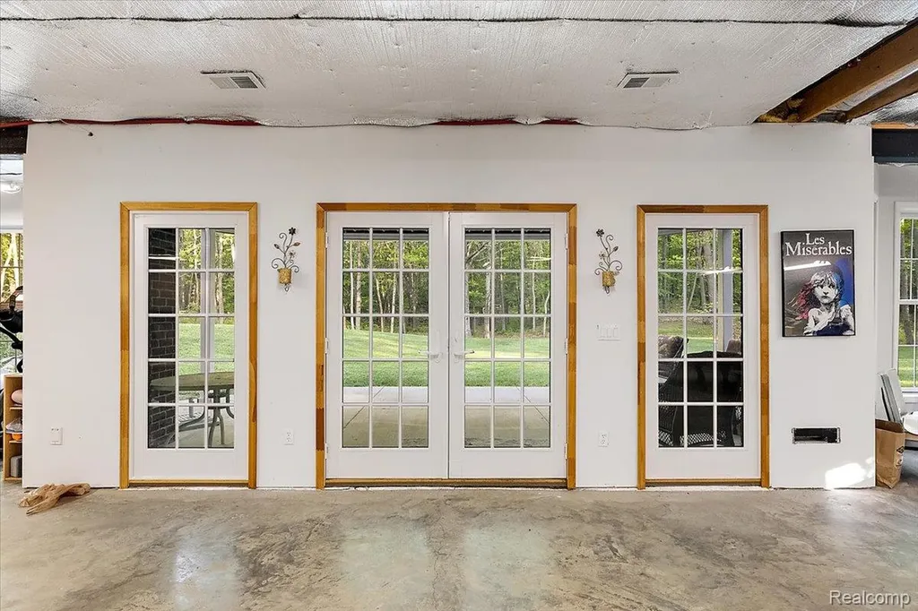500 Hawk High Hill Road Metamora Township MI 48455