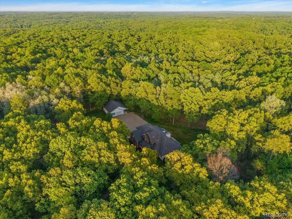 500 Hawk High Hill Road Metamora Township MI 48455
