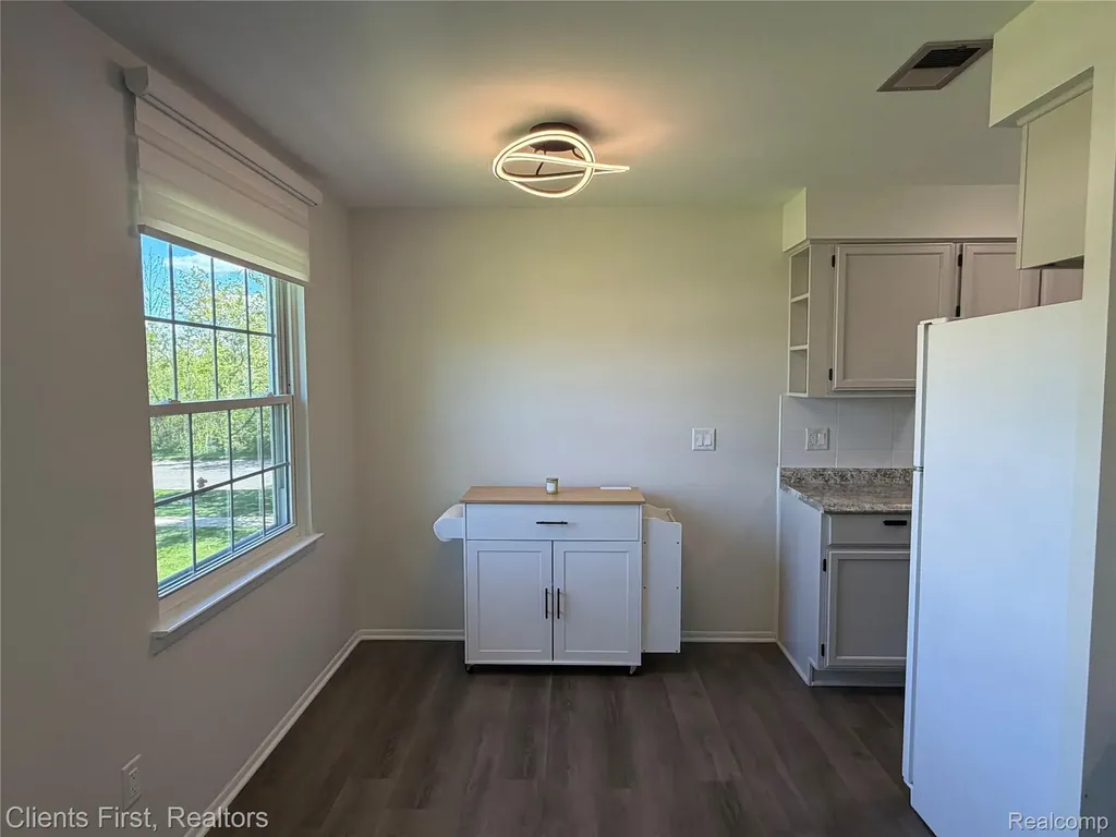 204 Princeton Drive South Lyon City MI 48178