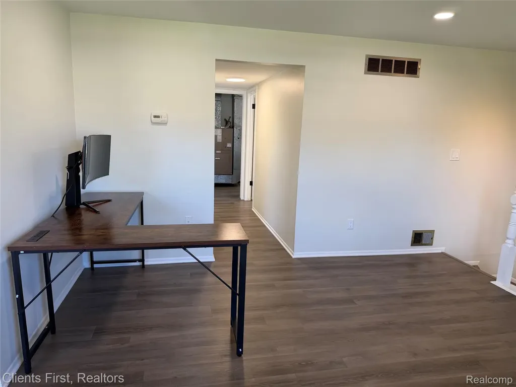 204 Princeton Drive South Lyon City MI 48178