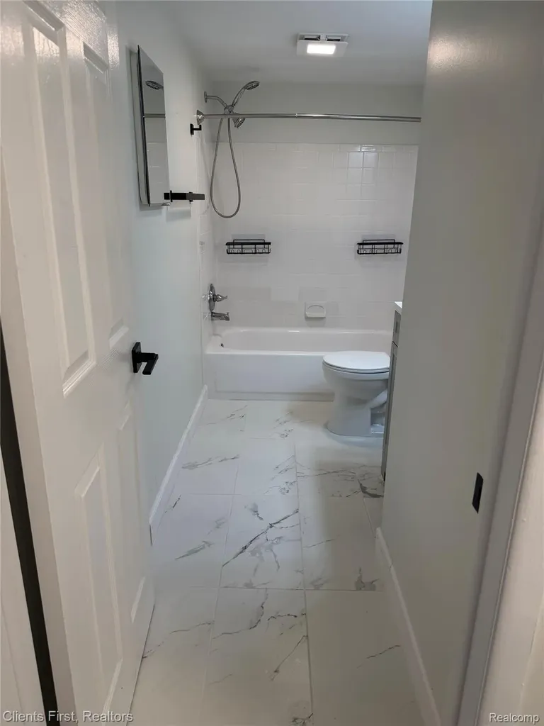 204 Princeton Drive South Lyon City MI 48178