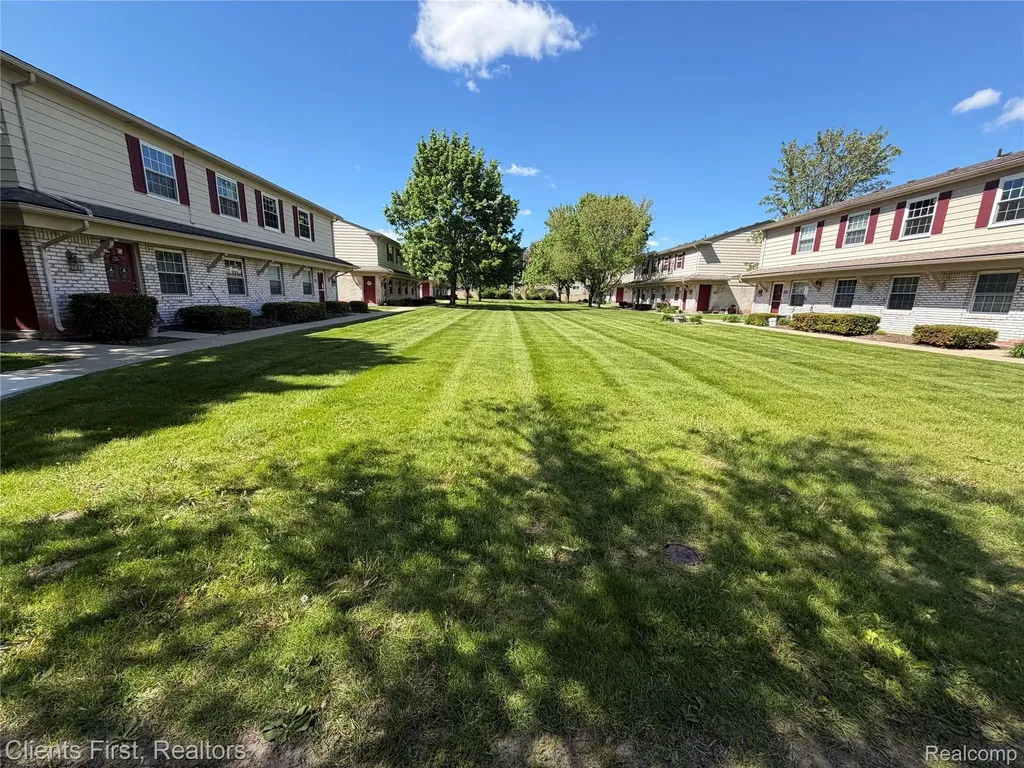 204 Princeton Drive South Lyon City MI 48178