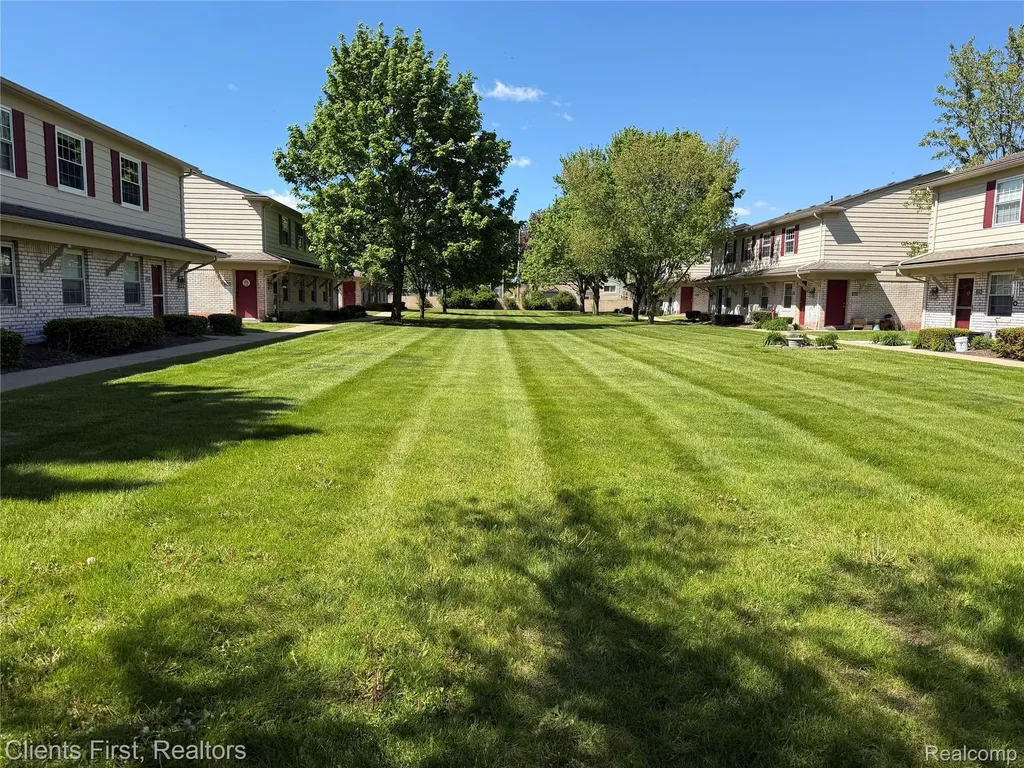 204 Princeton Drive South Lyon City MI 48178