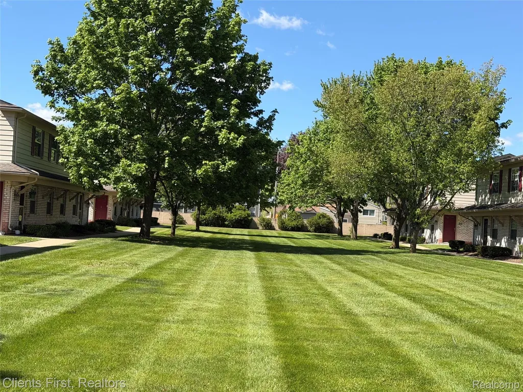 204 Princeton Drive South Lyon City MI 48178